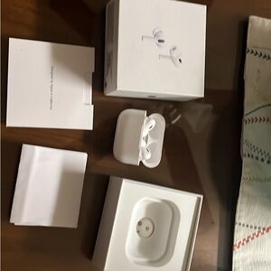 Wireless Earbuds with Charging Case - White